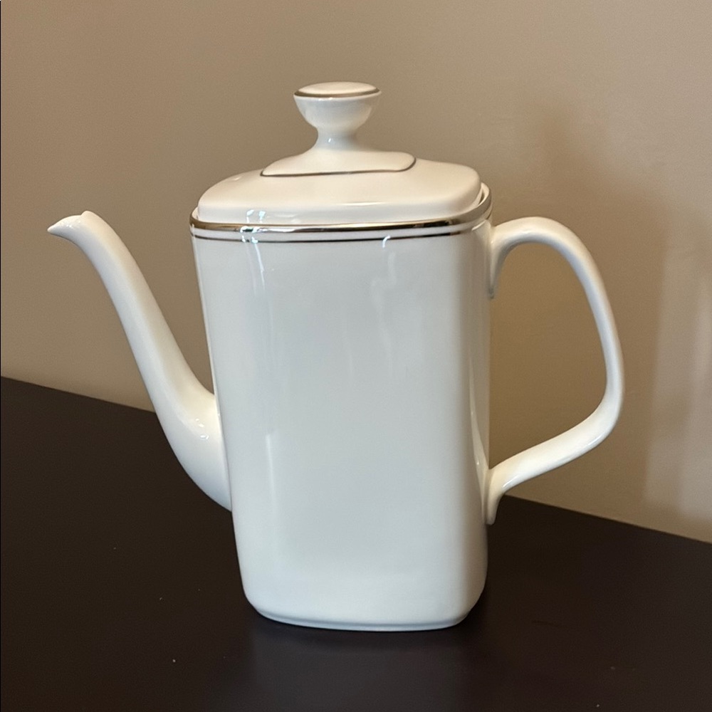 Royal Dulton Platinum Concord Coffee Pot